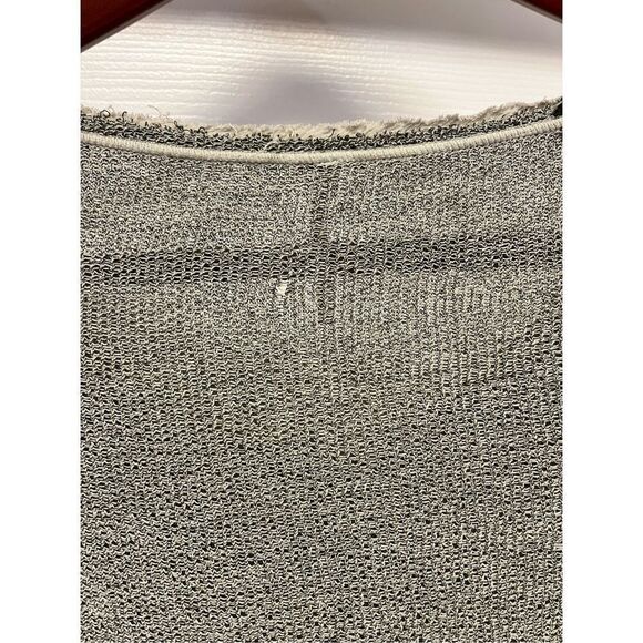 Free People Green Light Weight Ragged Henley sz M ( flaw) - Picture 5 of 7